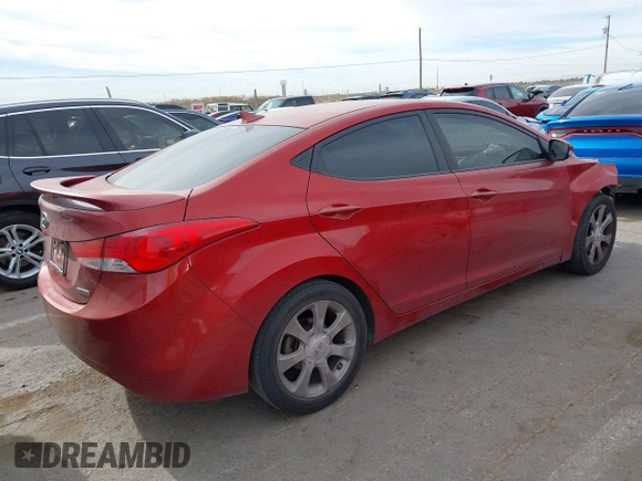 2013 Hyundai Elantra GLS z VIN KMHDH4AE5DU865858, wystawiony jako IAAI lot #41204904 z przebiegiem 79 821 mil mil oraz . Historia ofert i sprzedaży dostępna na DreamBid. Obrazek 4.