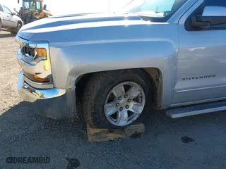 2018 Chevrolet Silverado 1500 LT with VIN 1GCVKREC5JZ118789, listed as a IAAI auction lot 41867955 with 88,602 mi miles. Bid and sale history available at carsss.com. Image 6.