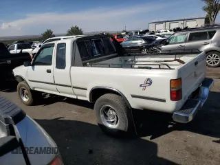 1993 Toyota Pickup DLX z VIN JT4VN13D3P5125406, wystawiony jako Copart lot #75011624 z przebiegiem 152 663 mil mil oraz Szkoda całkowita • Salvage title. Historia ofert i sprzedaży dostępna na DreamBid. Obrazek 2.