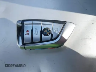 2020 BMW M8 Competition z VIN WBSDZ0C0XLCD28138, wystawiony jako IAAI lot #42339303 z przebiegiem 30 298 mil mil oraz . Historia ofert i sprzedaży dostępna na DreamBid. Obrazek 11.