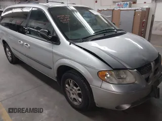 2003 Dodge Caravan Sport with VIN 2D4GP44L13R247935, listed as a IAAI auction lot 41940177 with 154,561 mi miles. Bid and sale history available at carsss.com. Image 1.
