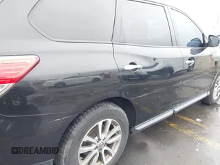 2016 Nissan Pathfinder S with VIN 5N1AR2MNXGC637753, listed as a IAAI auction lot 41526049 with 119,409 mi miles and . Bid and sale history available at DreamBid. Image 6.