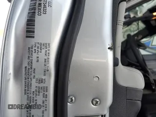 2025 Jeep Compass Limited с VIN 3C4NJDCN2ST546323, выставлен на аукционе Copart как лот 62909375 с пробегом 5 151 миль миль и На запчасти • Non repairable. История ставок и продаж доступна на DreamBid. Изображение 12.