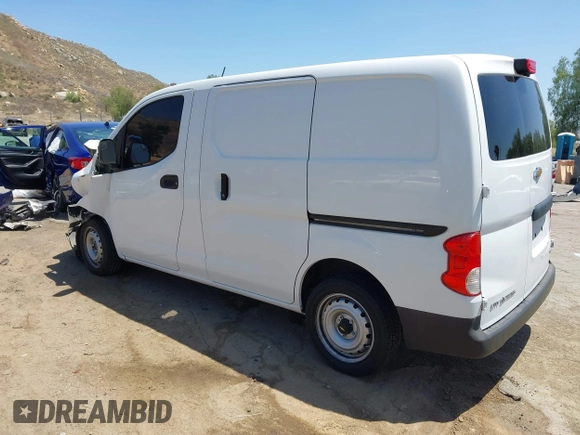 2015 Chevrolet City Express Cargo LS z VIN 3N63M0YN0FK723699, wystawiony jako IAAI lot #42278245 z przebiegiem 61 906 mil mil oraz . Historia ofert i sprzedaży dostępna na DreamBid. Obrazek 3.