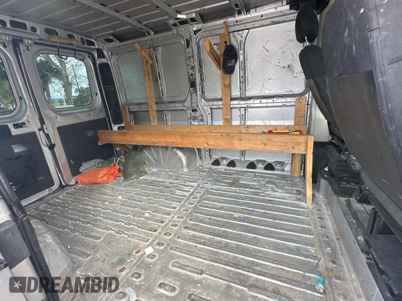 2019 Ram ProMaster Cargo with VIN 3C6TRVNGXKE557103, listed as a Copart auction lot 88736265 with 163,476 mi miles and Clean Title. Bid and sale history available at DreamBid. Image 6.