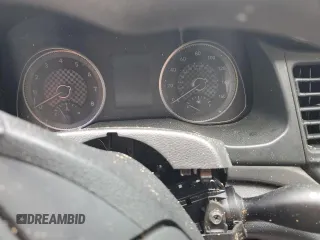 2020 Hyundai Elantra SEL z VIN 5NPD84LF6LH623082, wystawiony jako Copart lot #52779075 z przebiegiem Nie podano mil oraz Szkoda całkowita • Salvage title. Historia ofert i sprzedaży dostępna na DreamBid. Obrazek 9.
