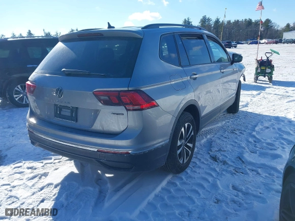 2024 Volkswagen Tiguan S with VIN 3VVFB7AX0RM185378, listed as a IAAI auction lot 41330759 with 2,534 mi miles. Bid and sale history available at carsss.com. Image 4.