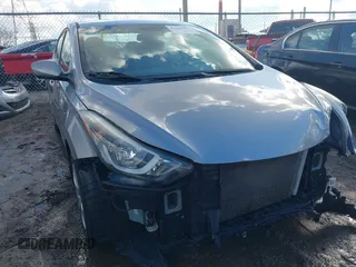 2016 Hyundai Elantra SE z VIN 5NPDH4AE8GH789670, wystawiony jako IAAI lot #41686313 z przebiegiem 87 964 mil mil oraz . Historia ofert i sprzedaży dostępna na DreamBid. Obrazek 1.