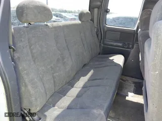 2003 Chevrolet Silverado 1500 LS with VIN 2GCEC19V331221635, listed as a IAAI auction lot 41741397 with 491,899 mi miles. Bid and sale history available at carsss.com. Image 8.