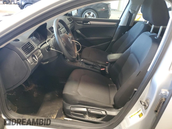 2015 Volkswagen Passat S with VIN 1VWAS7A36FC005031, listed as a Copart auction lot 52231825 with 168,247 mi miles and Clean title. Bid and sale history available at DreamBid. Image 7.