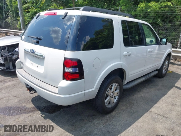 2010 Ford Explorer XLT with VIN 1FMEU6DEXAUA89424, listed as a IAAI auction lot 42612517 with 203,058 mi miles and . Bid and sale history available at DreamBid. Image 4.