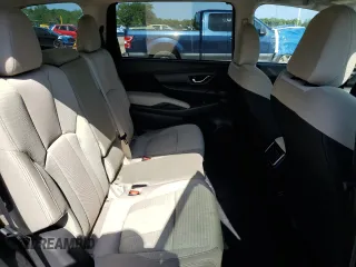 2023 Subaru Ascent Premium z VIN 4S4WMACD8P3419902, wystawiony jako Copart lot #61260905 z przebiegiem 42 113 mil mil oraz Szkoda całkowita • Salvage title. Historia ofert i sprzedaży dostępna na DreamBid. Obrazek 11.