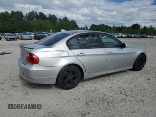 2008 BMW 3 Series 328xi z VIN WBAVC935X8K036008, wystawiony jako Copart lot #57130885 z przebiegiem 216 919 mil mil oraz Czysty tytuł • Clean title. Historia ofert i sprzedaży dostępna na DreamBid. Obrazek 3.