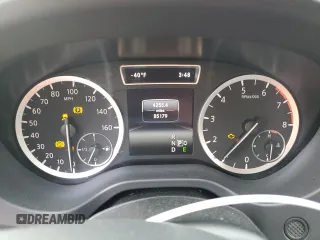 2017 Infiniti QX30 Luxury z VIN SJKCH5CR2HA020394, wystawiony jako Copart lot #44403755 z przebiegiem 85 179 mil mil oraz Szkoda całkowita • Salvage title. Historia ofert i sprzedaży dostępna na DreamBid. Obrazek 9.