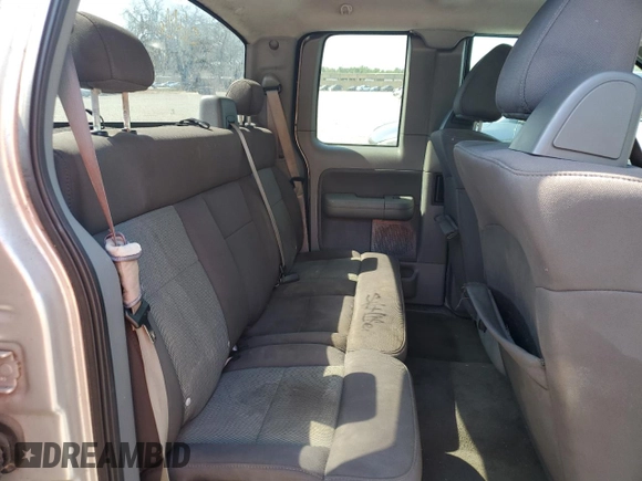 2005 Ford F-150 XLT z VIN 1FTPX125X5FB26699, wystawiony jako Copart lot #57386895 z przebiegiem 151 295 mil mil oraz Szkoda całkowita • Salvage title. Historia ofert i sprzedaży dostępna na DreamBid. Obrazek 10.