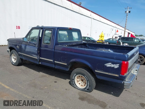 1994 Ford F-150 with VIN 1FTEX14N5RKA40427, listed as a IAAI auction lot 42100522 with 202,585 mi miles. Bid and sale history available at carsss.com. Image 3.