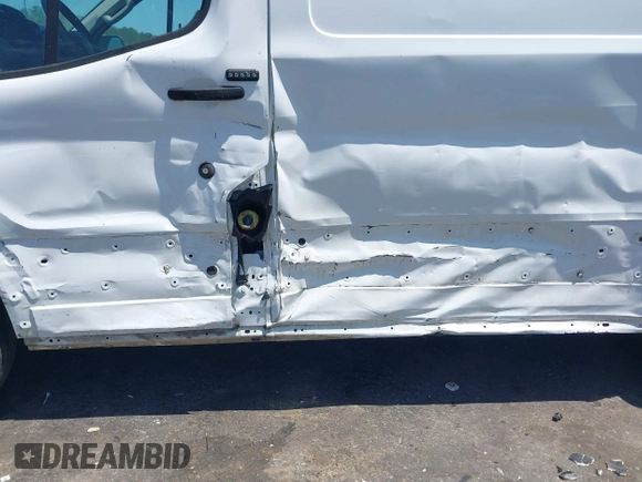 2015 Ford Transit Cargo with VIN 1FTNE1YM1FKB32377, listed as a IAAI auction lot 41976900 with 232,062 mi miles and . Bid and sale history available at DreamBid. Image 19.