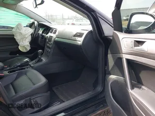 2015 Volkswagen Golf SportWagen TDI SE with VIN 3VWCA7AUXFM507334, listed as a IAAI auction lot 41680567 with 152,211 mi miles. Bid and sale history available at carsss.com. Image 5.