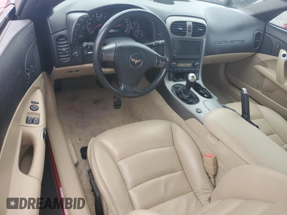 2007 Chevrolet Corvette z VIN 1G1YY36U575101032, wystawiony jako Copart lot #58415535 z przebiegiem 45 309 mil mil oraz Szkoda całkowita • Salvage title. Historia ofert i sprzedaży dostępna na DreamBid. Obrazek 8.