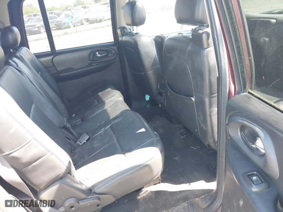2005 Chevrolet TrailBlazer LS with VIN 1GNET16S356112993, listed as a IAAI auction lot 42036437 with 259,684 mi miles. Bid and sale history available at carsss.com. Image 8.