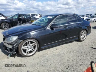 2013 Mercedes-Benz C 300 Sport with VIN WDDGF8AB1DR258319, listed as a Copart auction lot 56580615 with 212,921 mi miles and Clean Title. Bid and sale history available at DreamBid. Image 1.