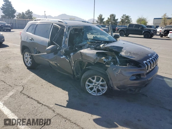 2018 Jeep Cherokee Latitude Plus with VIN 1C4PJLLB2JD511116, listed as a Copart auction lot 53005435 with 55,657 mi miles and Salvage title. Bid and sale history available at DreamBid. Image 4.
