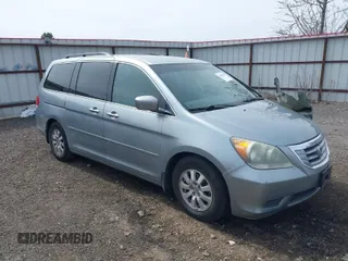 2008 Honda Odyssey EX with VIN 5FNRL38428B048183, listed as a IAAI auction lot 42018013 with 173,988 mi miles. Bid and sale history available at carsss.com. Image 1.