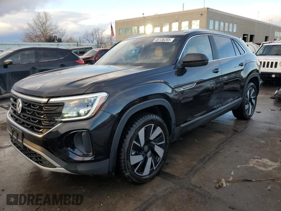 2024 Volkswagen Atlas SEL with VIN 1V2BE2CA4RC210962, listed as a Copart auction lot 46136285 with 13,950 mi miles and Salvage title. Bid and sale history available at DreamBid. Image 1.