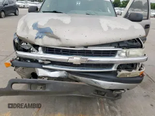 2003 Chevrolet Suburban LS z VIN 3GNEC16Z13G186812, wystawiony jako Copart lot #58567425 z przebiegiem 302 320 mil mil oraz Szkoda całkowita • Salvage title. Historia ofert i sprzedaży dostępna na DreamBid. Obrazek 12.