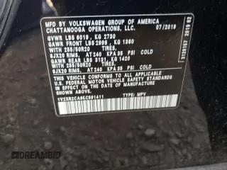 2019 Volkswagen Atlas SE z VIN 1V2XR2CA8KC591411, wystawiony jako Copart lot #65071173 z przebiegiem 14 637 mil mil oraz Szkoda całkowita • Salvage title. Historia ofert i sprzedaży dostępna na DreamBid. Obrazek 14.