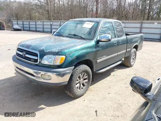 2000 Toyota Tundra SR5 with VIN 5TBBT4414YS029366, listed as a IAAI auction lot 41806120 with 352,418 mi miles. Bid and sale history available at carsss.com. Image 2.