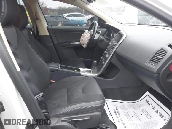 2012 Volvo XC60 3.2L с VIN YV4952DL5C2294865, выставлен на аукционе IAAI как лот 41941625 с пробегом 180 020 миль миль и . История ставок и продаж доступна на DreamBid. Изображение 5.