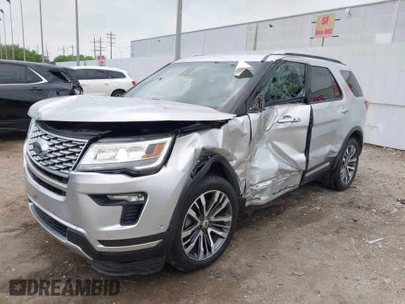 2018 Ford Explorer Platinum with VIN 1FM5K8HT2JGA66681, listed as a IAAI auction lot 41932370 with 61,049 mi miles. Bid and sale history available at carsss.com. Image 19.