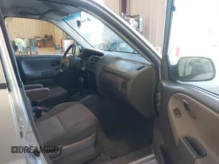 2003 Chevrolet Tracker z VIN 2CNBE13C336953203, wystawiony jako IAAI lot #42195810 z przebiegiem 123 503 mil mil oraz . Historia ofert i sprzedaży dostępna na DreamBid. Obrazek 5.