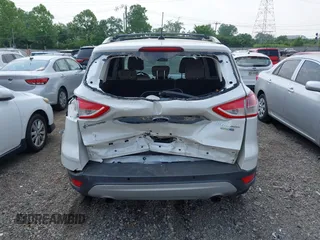 2015 Ford Escape Titanium с VIN 1FMCU9J98FUB38384, выставлен на аукционе IAAI как лот 42422326 с пробегом 120 358 миль миль и . История ставок и продаж доступна на DreamBid. Изображение 16.