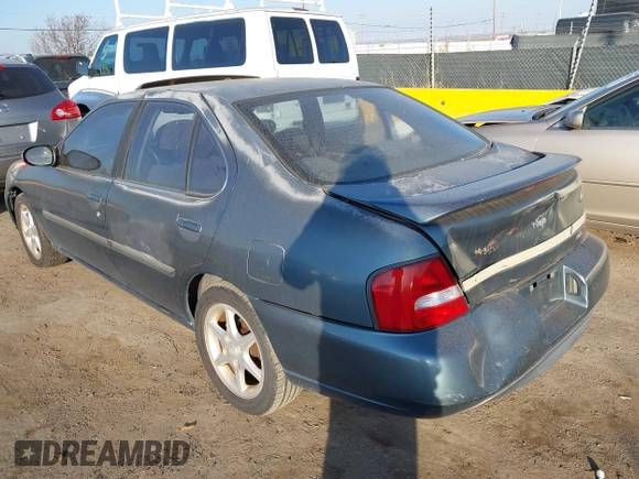 2001 Nissan Altima GXE with VIN 1N4DL01D91C223105, listed as a IAAI auction lot 41447253 with 196,021 mi miles. Bid and sale history available at carsss.com. Image 3.