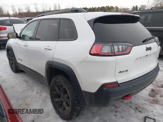 2019 Jeep Cherokee Trailhawk Elite with VIN 1C4PJMBX0KD362287, listed as a IAAI auction lot 41656425 with 87,641 mi miles. Bid and sale history available at carsss.com. Image 3.