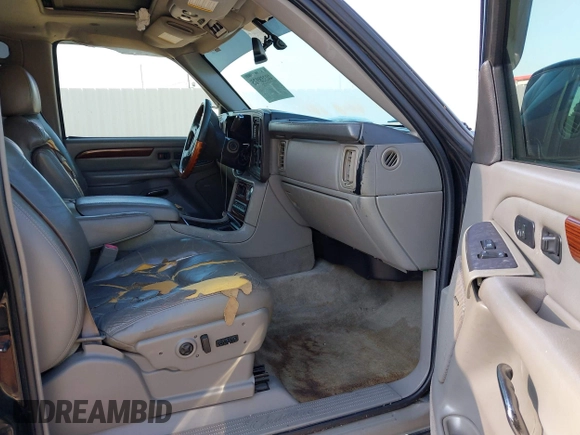 2004 Cadillac Escalade z VIN 1GYEK63N94R135094, wystawiony jako IAAI lot #40358925 z przebiegiem 223 977 mil mil oraz . Historia ofert i sprzedaży dostępna na DreamBid. Obrazek 5.