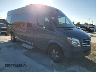 2018 Mercedes-Benz Sprinter Passenger with VIN WDZPE8CD8JP591801, listed as a Copart auction lot 80047153 with 199,286 mi miles. Bid and sale history available at carsss.com. Image 4.