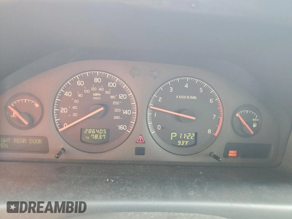 2001 Volvo V70 with VIN YV1SW61R611127879, listed as a Copart auction lot 72769494 with 286,405 mi miles and Salvage Title. Bid and sale history available at carsss.com. Image 9.