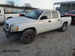 2006 Dodge Dakota SLT with VIN 1D7HE48K46S521050, listed as a Copart auction lot 87286144 with 252,799 mi miles and Salvage Title. Bid and sale history available at carsss.com. Image 1.