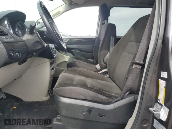 2017 Dodge Grand Caravan SE Plus z VIN 2C4RDGBGXHR731227, wystawiony jako Copart lot #53399605 z przebiegiem 90 977 mil mil oraz Szkoda całkowita • Salvage title. Historia ofert i sprzedaży dostępna na DreamBid. Obrazek 7.