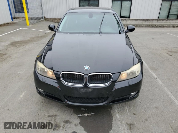 2010 BMW 3 Series 328i xDrive with VIN WBAPK5C54AA650620, listed as a Copart auction lot 65646675 with 175,341 mi miles and Clean title. Bid and sale history available at DreamBid. Image 5.