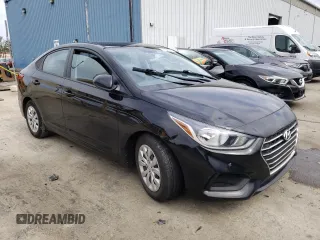 2020 Hyundai Accent SE with VIN 3KPC24A6XLE098919, listed as a Copart auction lot 47645223 with 9,517 mi miles. Bid and sale history available at carsss.com. Image 4.