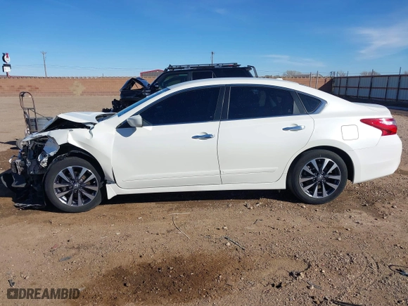 2017 Nissan Altima 2.5 SR with VIN 1N4AL3APXHC178068, listed as a IAAI auction lot 41480530 with 35,780 mi miles. Bid and sale history available at carsss.com. Image 15.