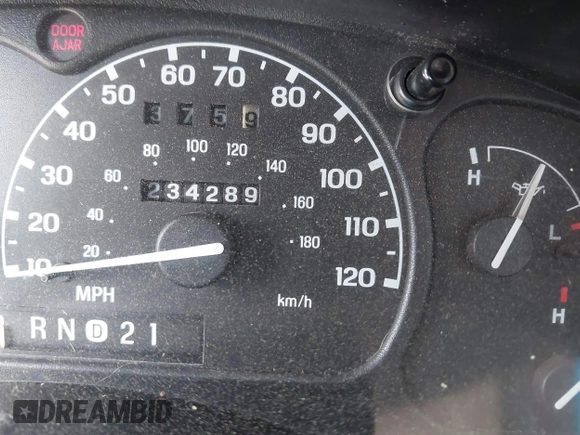 2000 Ford Explorer XLT z VIN 1FMZU73E7YZB60956, wystawiony jako IAAI lot #42218666 z przebiegiem 234 289 mil mil oraz . Historia ofert i sprzedaży dostępna na DreamBid. Obrazek 16.