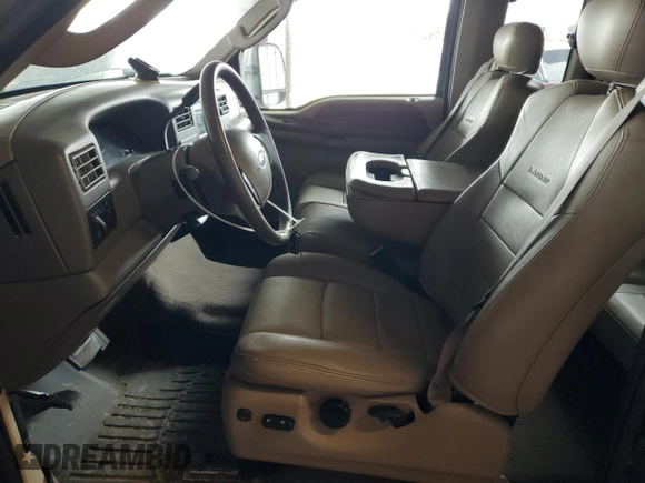 2003 Ford F-250 XL with VIN 1FTNX21P13EC63517, listed as a Copart auction lot 62220275 with 274,895 mi miles and Clean title. Bid and sale history available at DreamBid. Image 7.