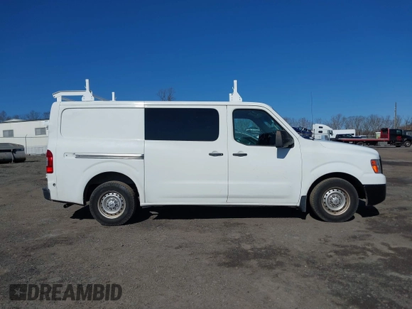 2014 Nissan NV S z VIN 1N6BF0KXXEN107999, wystawiony jako IAAI lot #40969864 z przebiegiem 161 431 mil mil oraz . Historia ofert i sprzedaży dostępna na DreamBid. Obrazek 13.