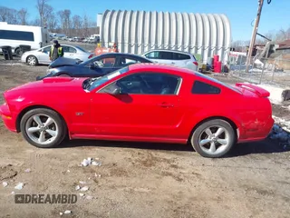 2008 Ford Mustang GT Deluxe with VIN 1ZVHT82HX85123943, listed as a IAAI auction lot 41565843 with 233,125 mi miles and . Bid and sale history available at DreamBid. Image 14.