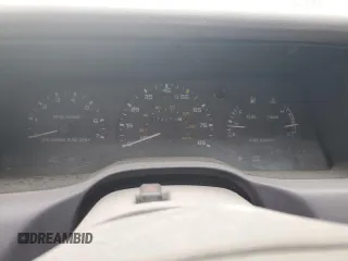 1995 Mercury Sable z VIN 1MELM5345SG617402, wystawiony jako Copart lot #46243165 z przebiegiem 133 262 mil mil oraz Szkody całkowita. Historia ofert i sprzedaży dostępna na DreamBid. Obrazek 9.